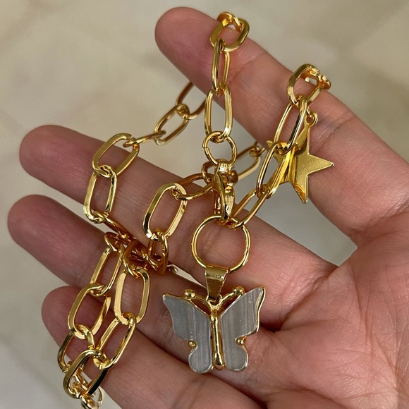 Taupe crystal butterfly & star charm paperclip gold tone necklace - Picture 5 of 8